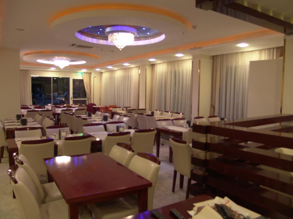 Izan Hotel Izmir Exterior foto